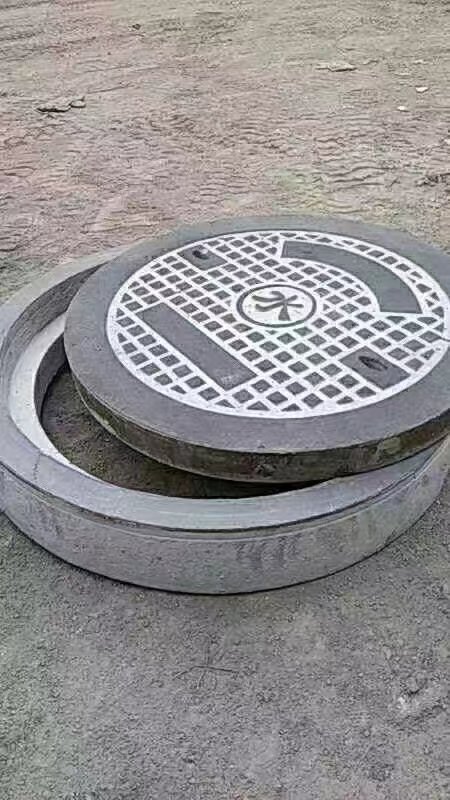 水泥井盖